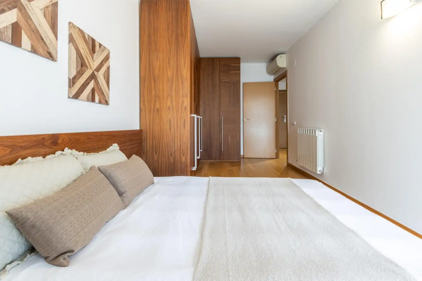 Habitación de Piso en venta en Sabadell con Aire acondicionado, Calefacción y Parquet