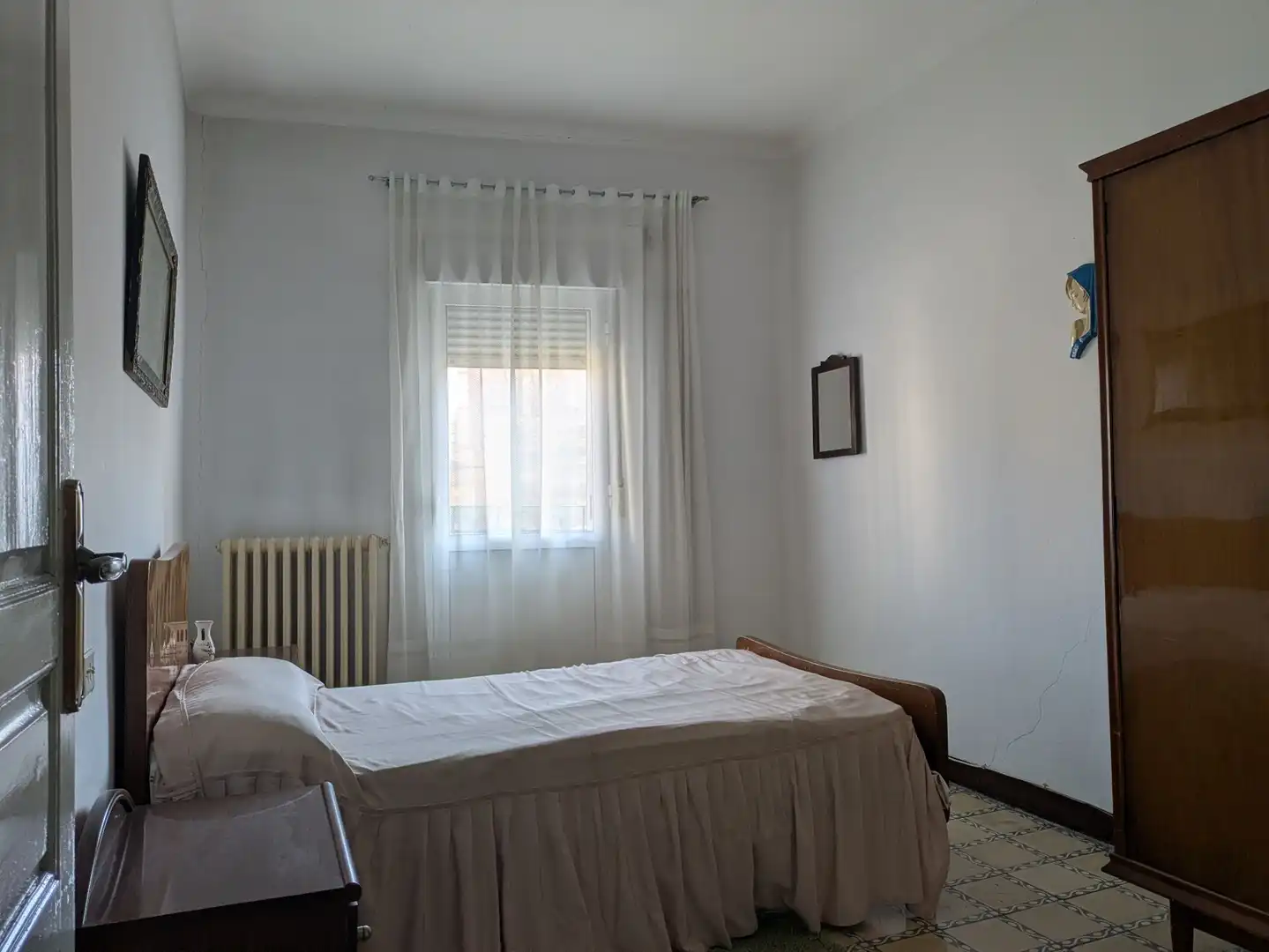 Habitación de Casa o chalet en venta en Monzón con Calefacción, Jardín privado y Terraza