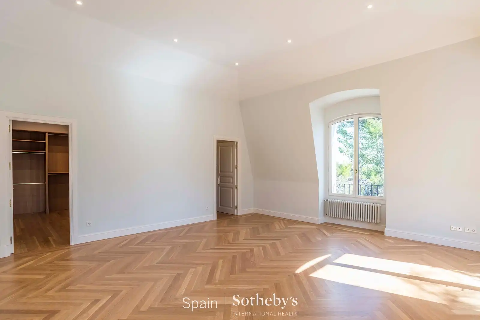 Habitación de Casa o chalet en venta en Madrid con Aire acondicionado, Calefacción y Jardín privado