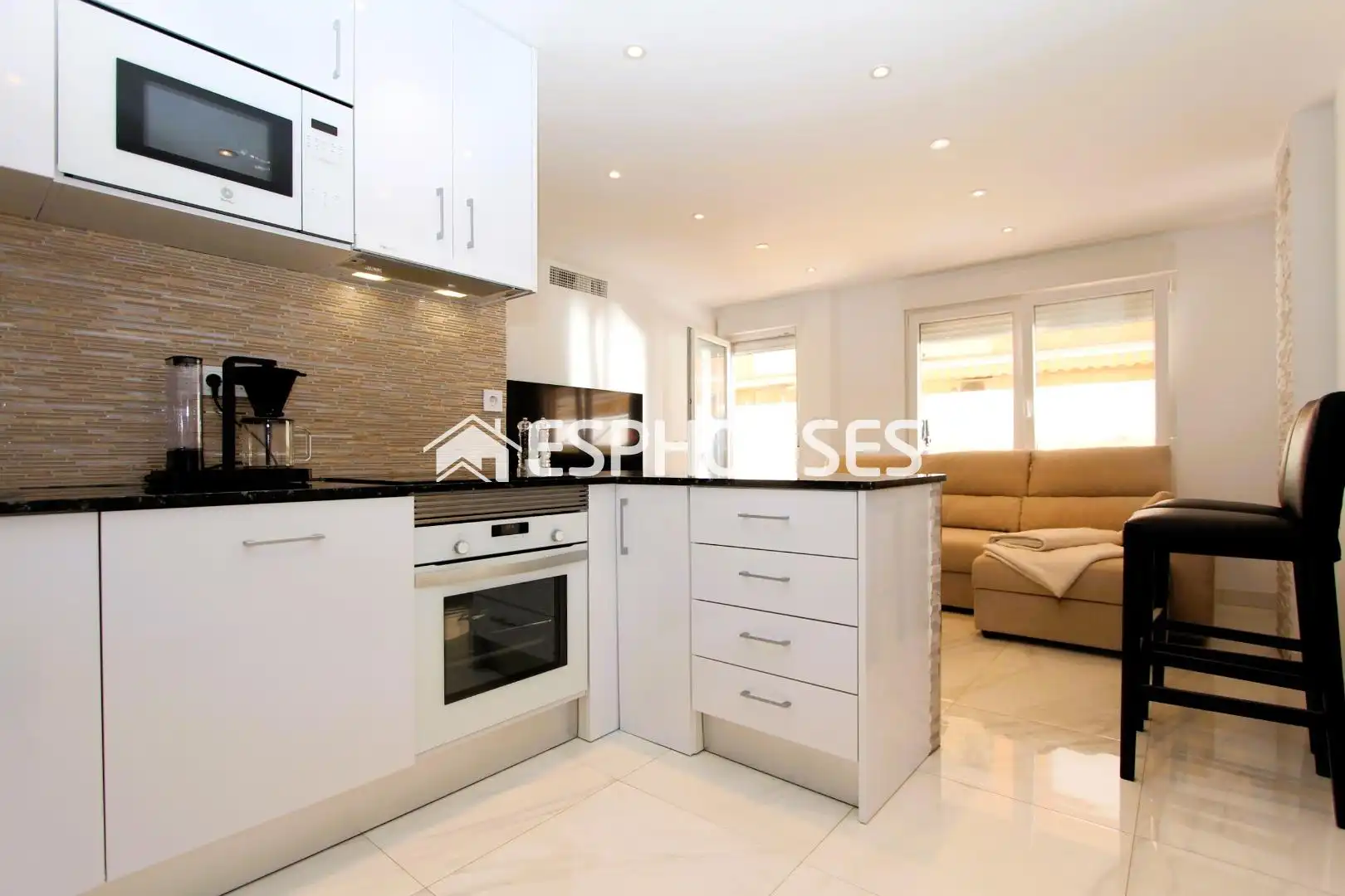 Cocina de Apartamento en venta en Guardamar del Segura con Aire acondicionado, Terraza y Amueblado