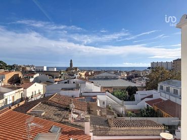 Maisonette zum Verkauf in Canet de Mar