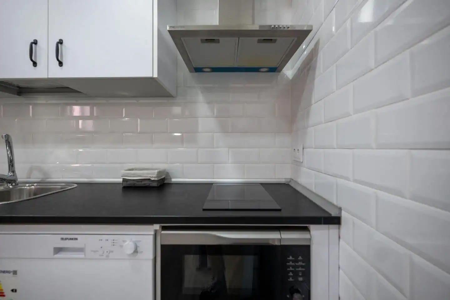 Cocina de Planta baja en venta en Ávila con Calefacción y Amueblado