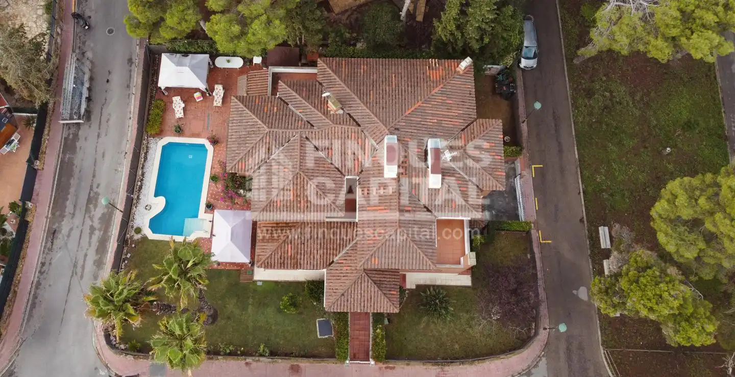 Casa amb jardí en venda a Urbanitzacions de Llevant, imagen 3
