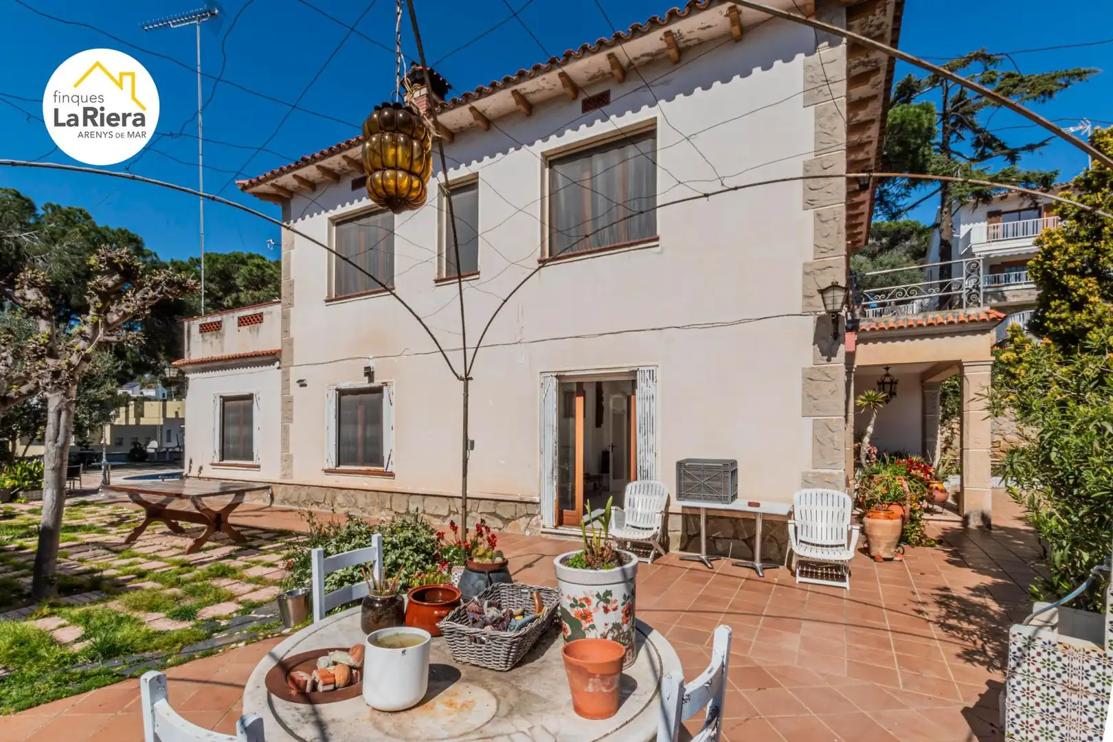 Jardí de Casa o xalet en venda en Arenys de Mar amb Calefacció, Jardí privat i Piscina