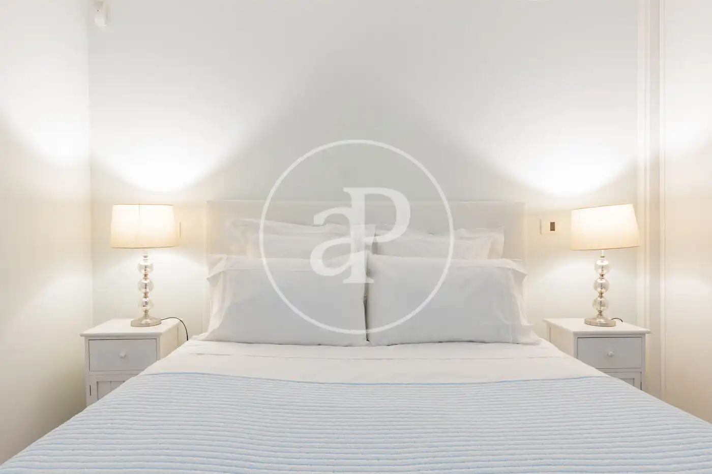 Schlafzimmer von Wohnung zum Verkauf in Madrid mit Klimaanlage, Heizung und Möbliert