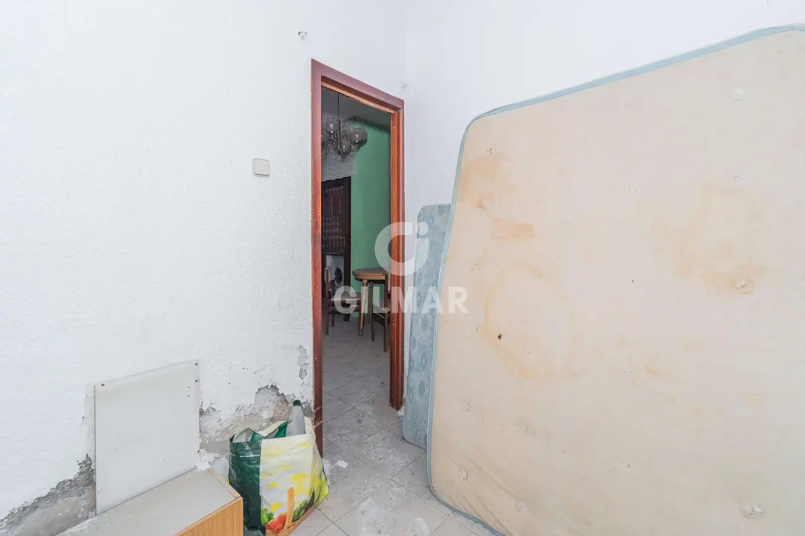 Habitación de Planta baja en venta en Madrid con Calefacción