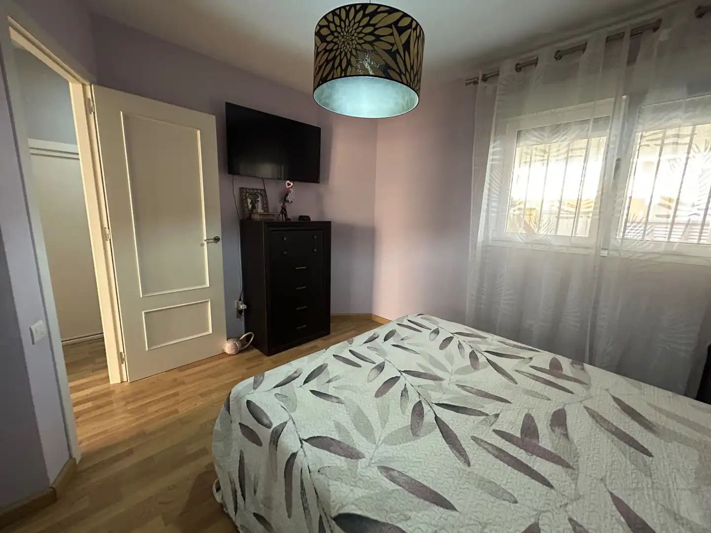 Habitación de Dúplex en venta en Almería con Aire acondicionado, Terraza y Piscina comunitaria