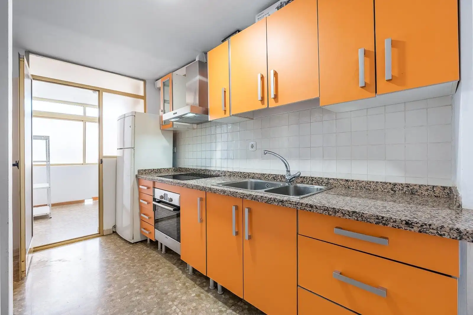 Kitchen of Flat for sale in Granada  with Heating