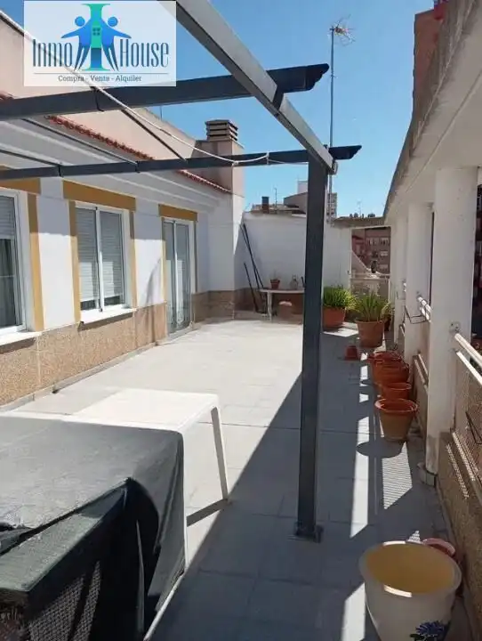Dúplex con ascensor en venta en Carretas - Pajarita