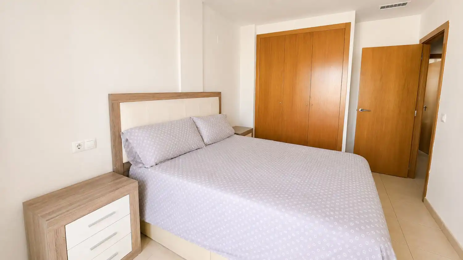 Habitación de Ático de alquiler en Oeste