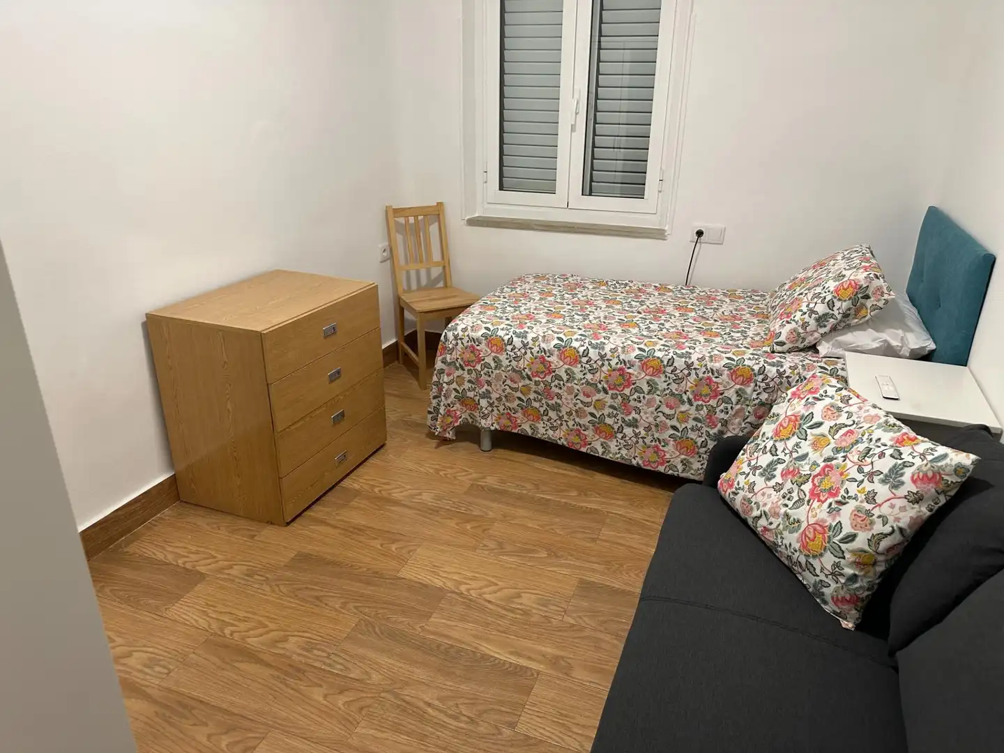 Schlafzimmer von Wohnung zur Miete in Murcia mit Möbliert