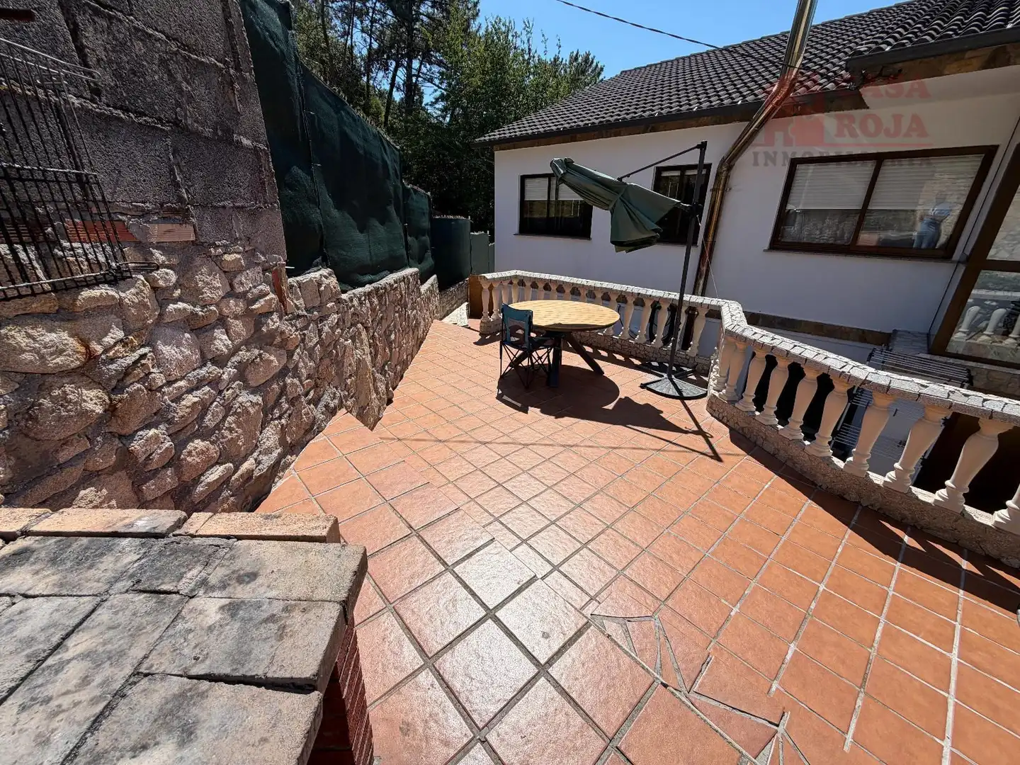 Terrassa de Casa o xalet en venda en Cangas  amb Calefacció, Terrassa i Moblat