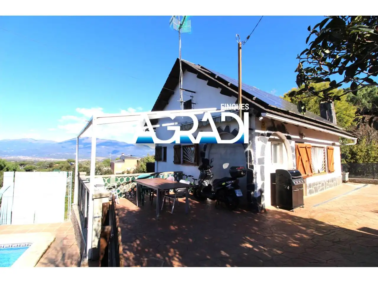 Houses for sale in Vallgorguina