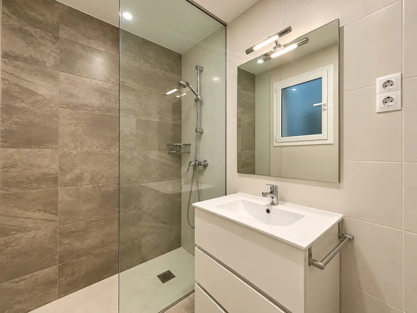 Appartement avec ascenseur à louer à Mestral, imagen 17