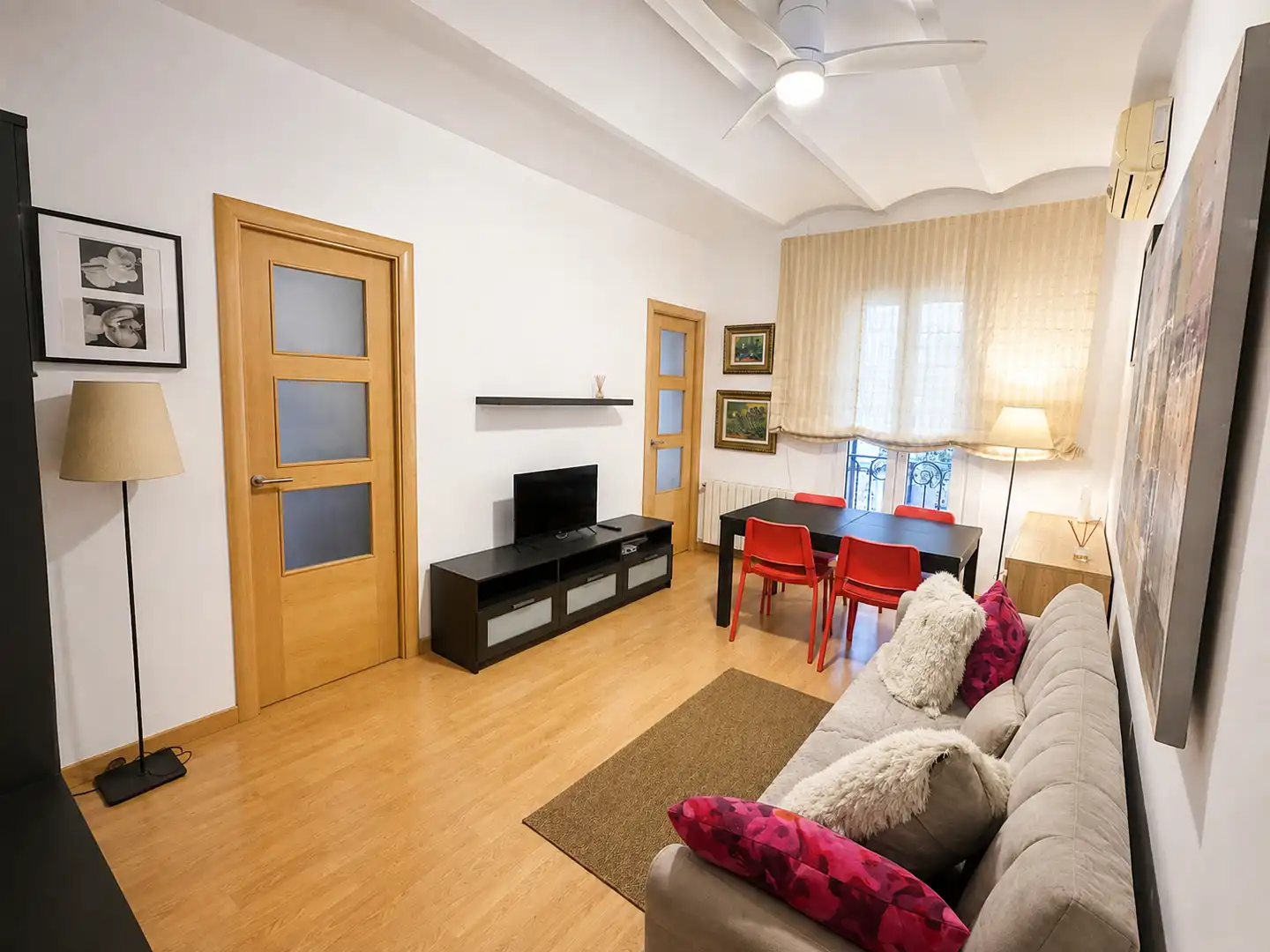 Wohnzimmer von Wohnung zur Miete in Barcelona mit Klimaanlage, Heizung und Möbliert