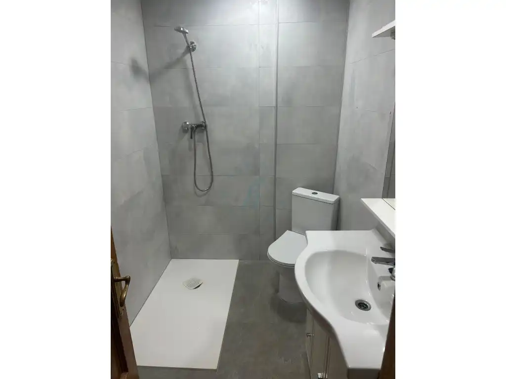 Bany de Planta baixa en venda en Valencia
