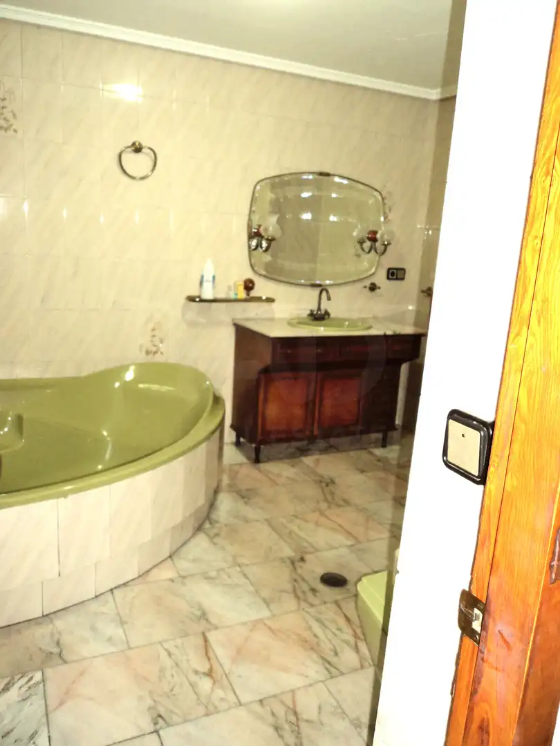 Local en venta en Avenida LA BAÑEZA 24, 24, Riego de la Vega