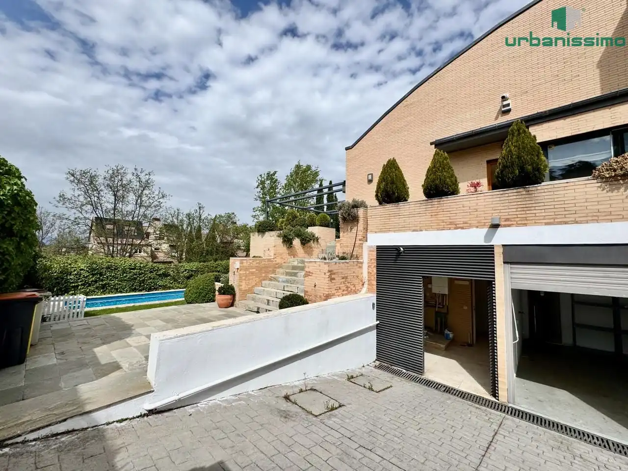 Exterior view of Detached homes for sale in Madrid  with Air Conditioner, Heating and Private garden