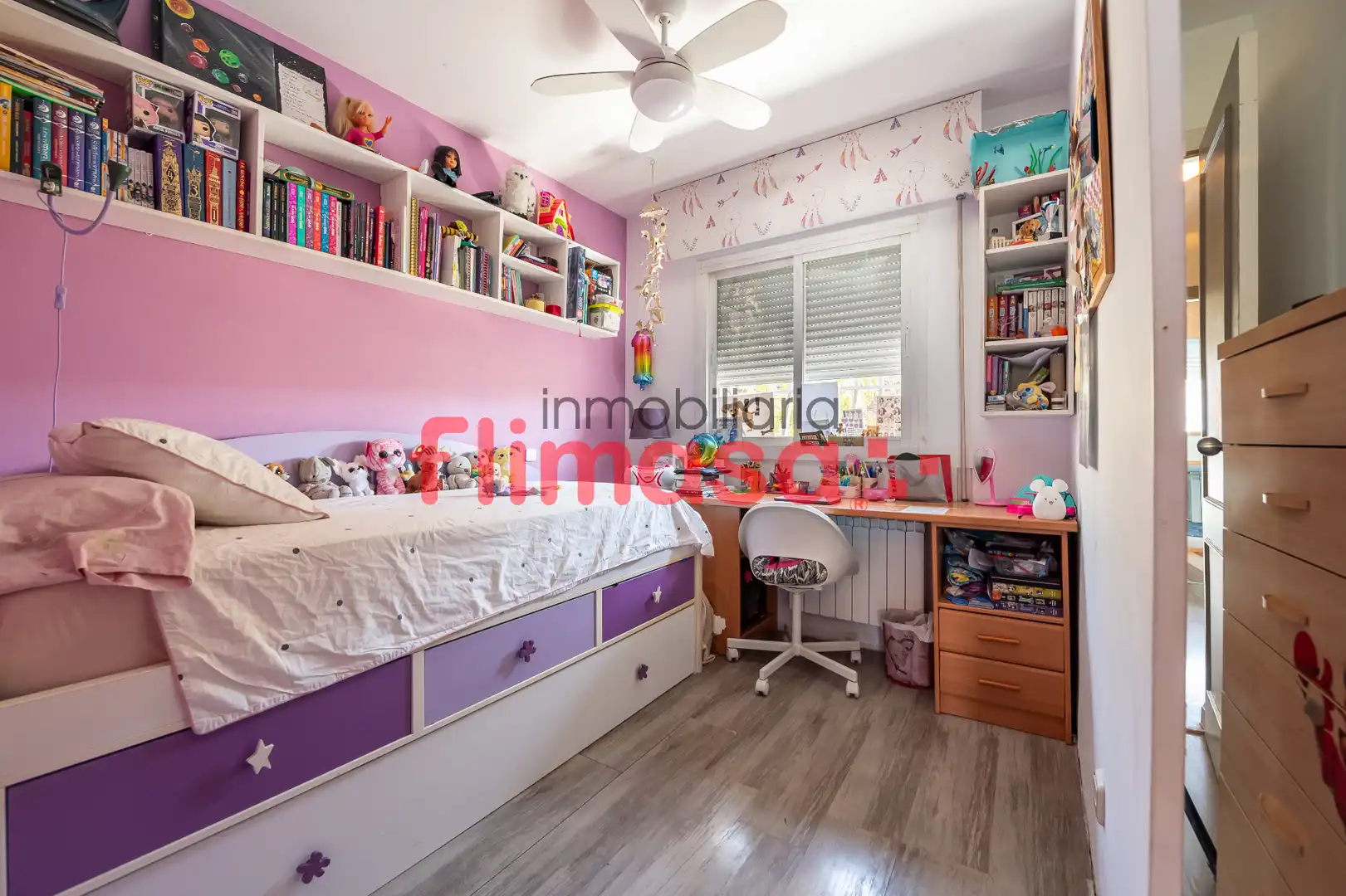 Habitación de Casa adosada en venta en Villaviciosa de Odón con Aire acondicionado, Calefacción y Jardín privado