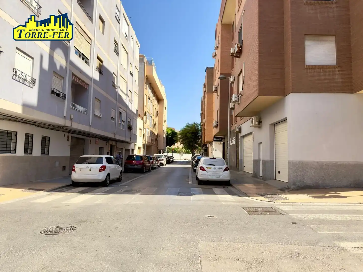 Vista exterior de Pis en venda en Almería