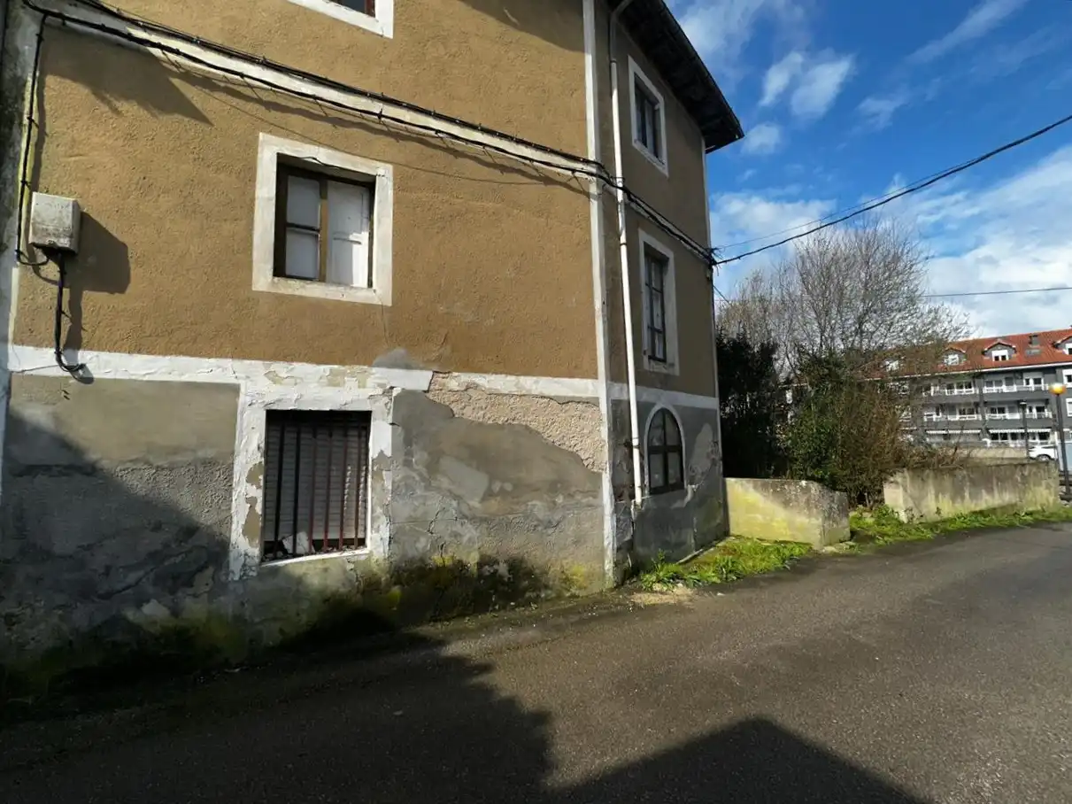 Vista exterior de Piso en venta en Hazas de Cesto con Balcón
