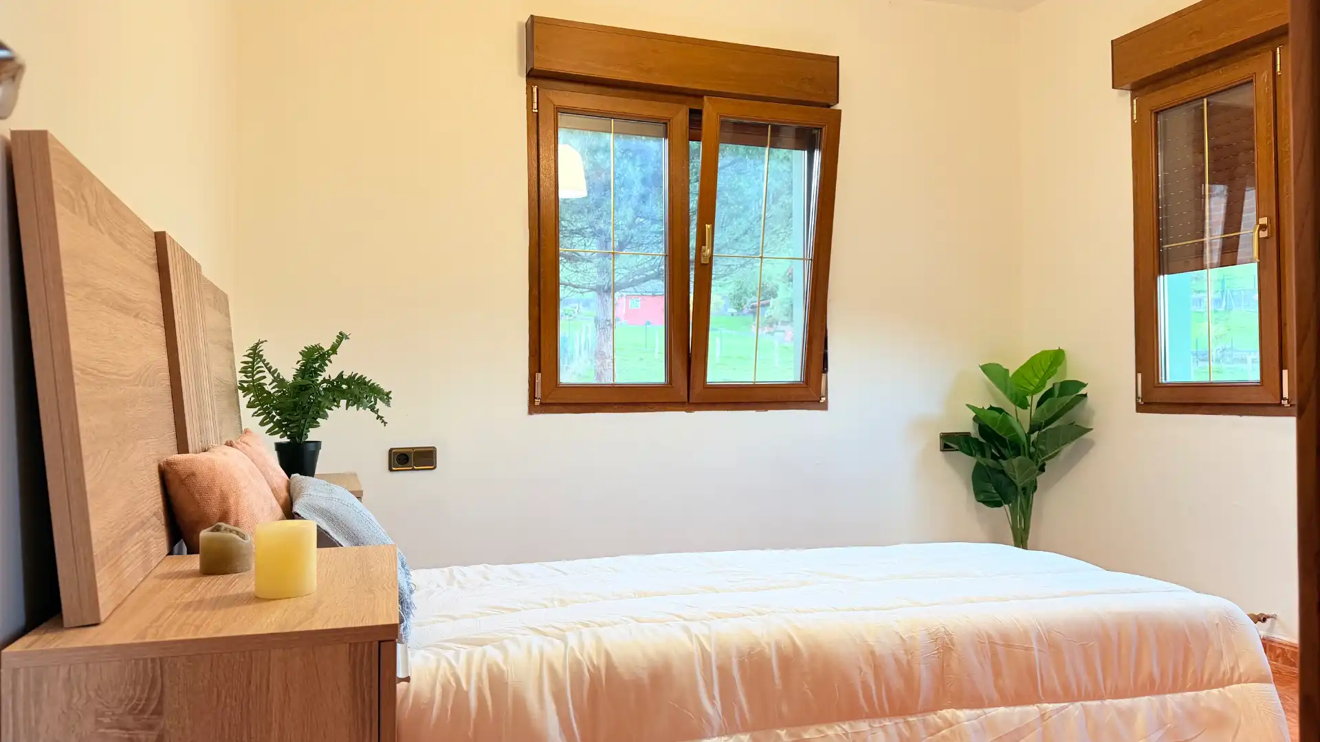 Schlafzimmer von Haus oder Chalet zur Miete in Gijón  mit Heizung, Privatgarten und Möbliert