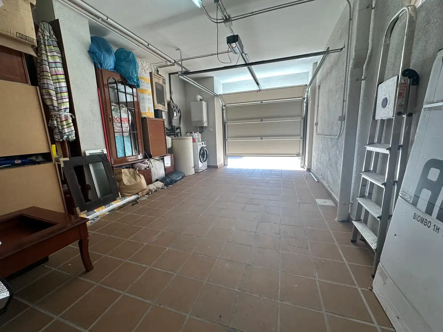 Einfamilien-Reihenhaus zum Verkauf in Aranjuez mit Klimaanlage, Heizung und Terrasse