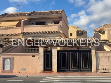 Adossat amb piscina en venda a Los Balcones - Los Altos