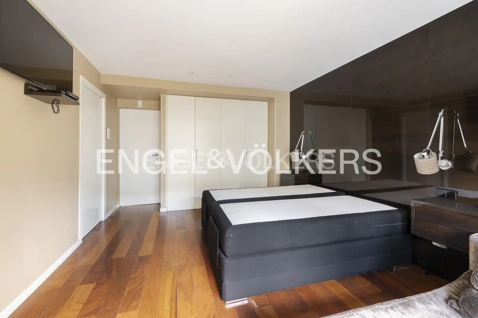 Bedroom of Houses for sale in Madrid  with Air Conditioner, Heating and Terrace