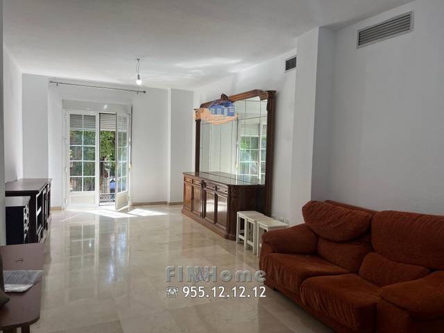 Piso en Alquiler en Calle Calle San Jacinto en Triana Oeste