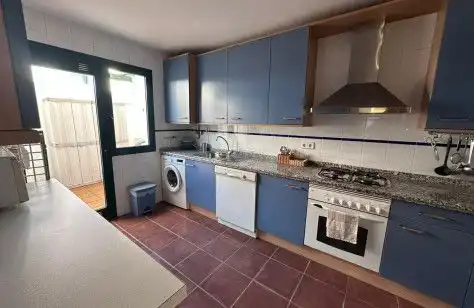 Küche von Einfamilien-Reihenhaus zum Verkauf in Marbella mit Terrasse