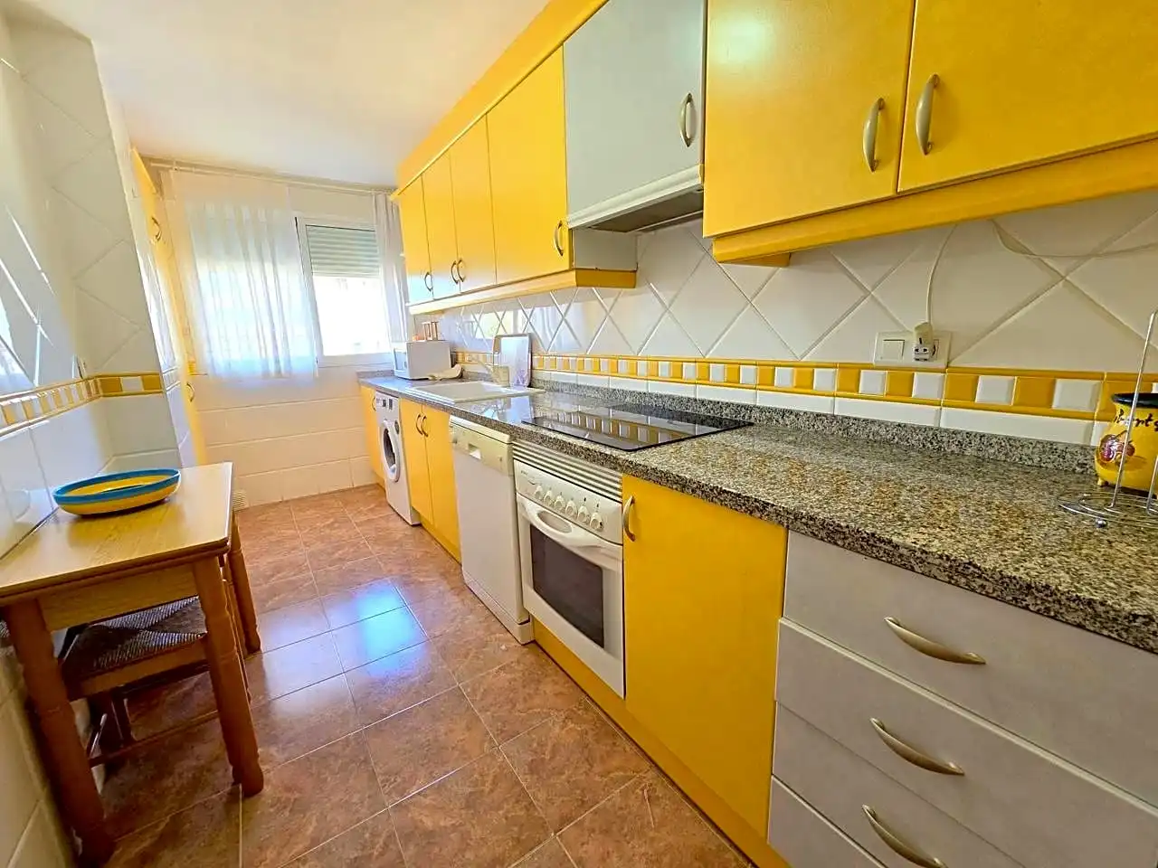 Apartamento de alquiler en Camp De Morvedre, 39, Playa de Gandia