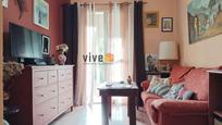 Sala d'estar de Pis en venda en  Sevilla Capital amb Aire condicionat