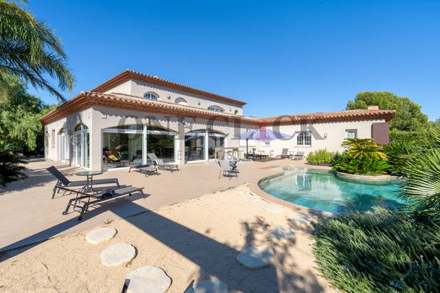 Casa-chalet en Venta en Carrer d'en Pere Antoni Torres i Jordi, 11 en Bonmont Terres Noves