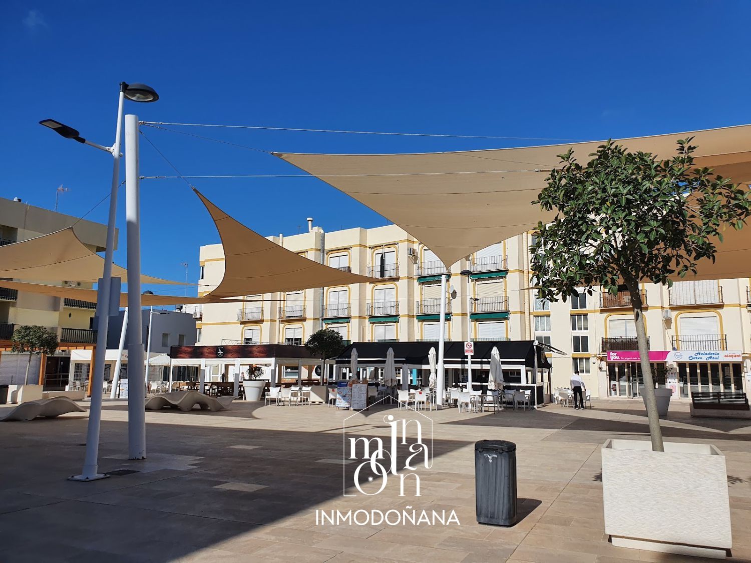 Vista exterior de Pis en venda en Almonte amb Moblat