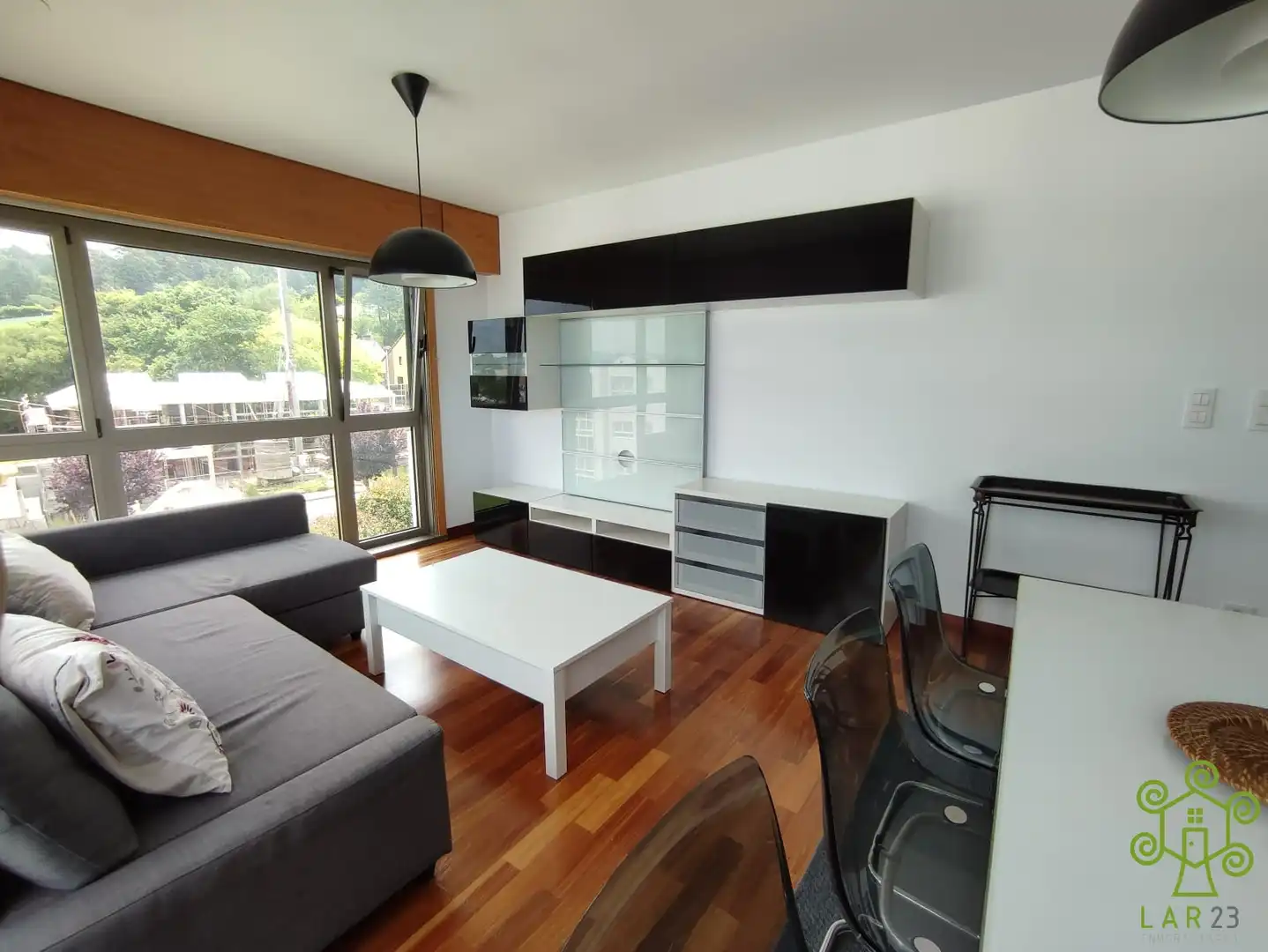 Living room of Flat for rent in Oleiros  with Heating, Parquet flooring and Furnished
