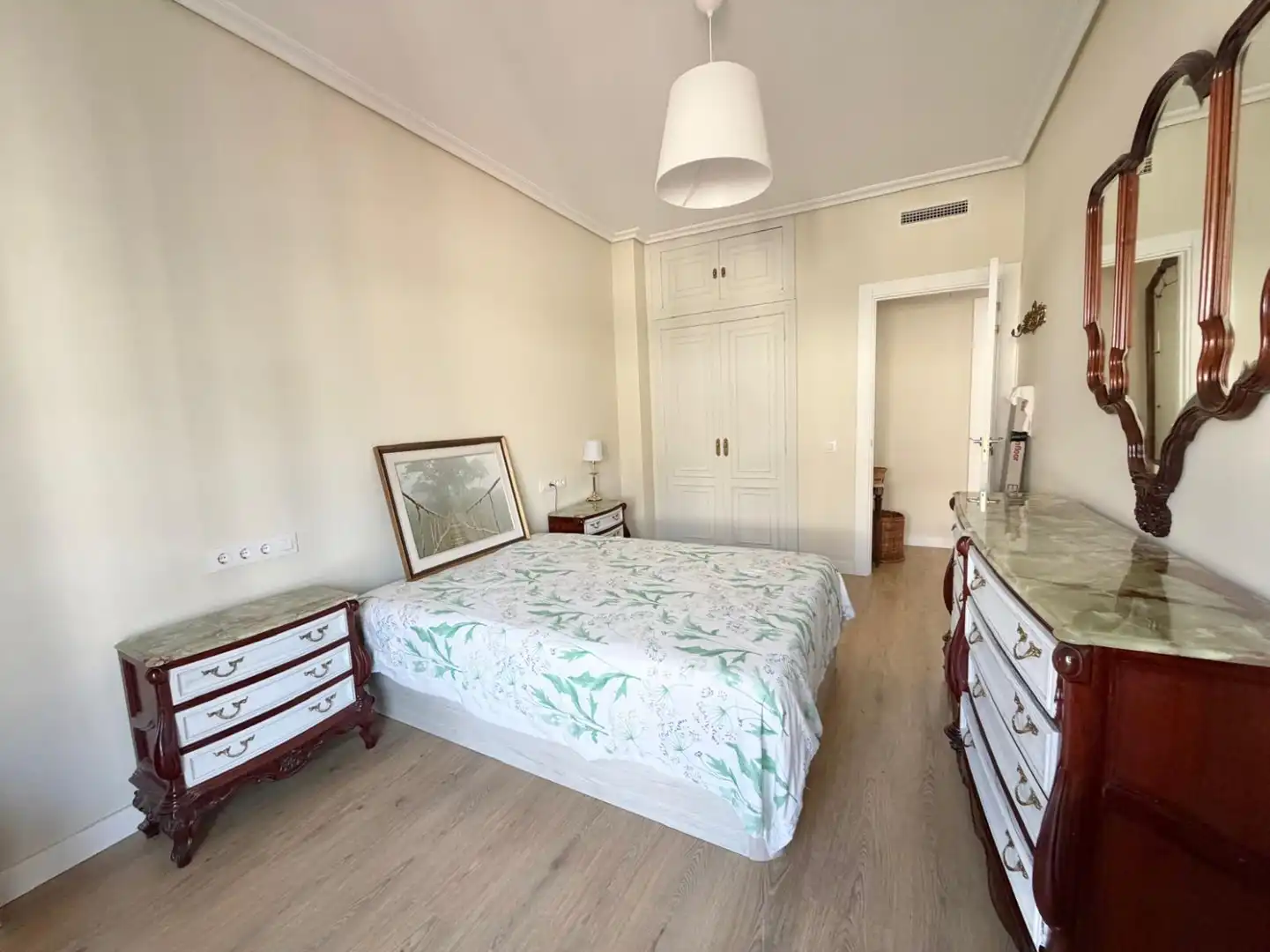 Bedroom of Flat for rent in  Logroño  with Heating, Terrace and Furnished
