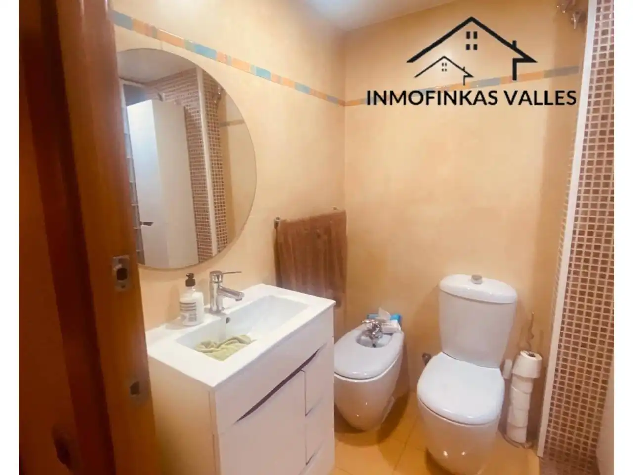 Außenansicht von Wohnung zum Verkauf in Parets del Vallès mit Klimaanlage, Heizung und Terrasse