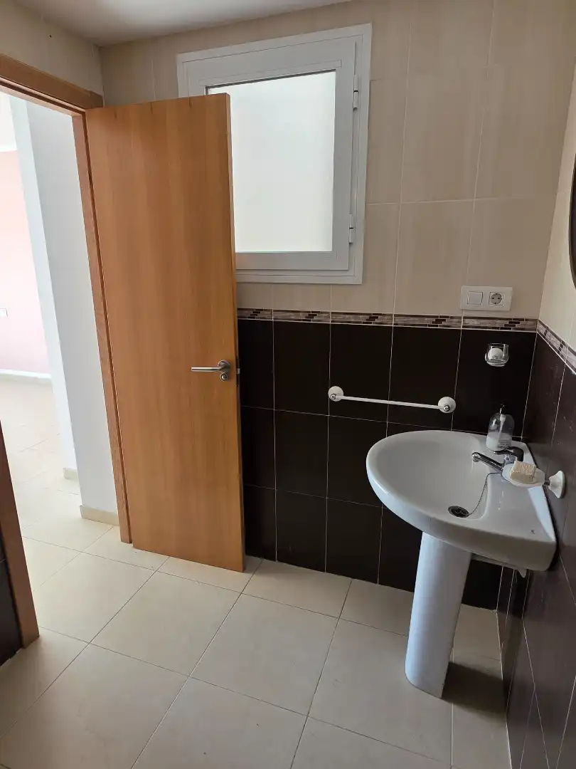 Bany de Pis en venda en Burriana / Borriana amb Traster, Moblat i Piscina comunitària