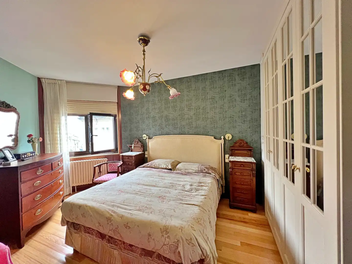 Schlafzimmer von Wohnung zum Verkauf in Lugo mit Heizung, Parkett und Möbliert