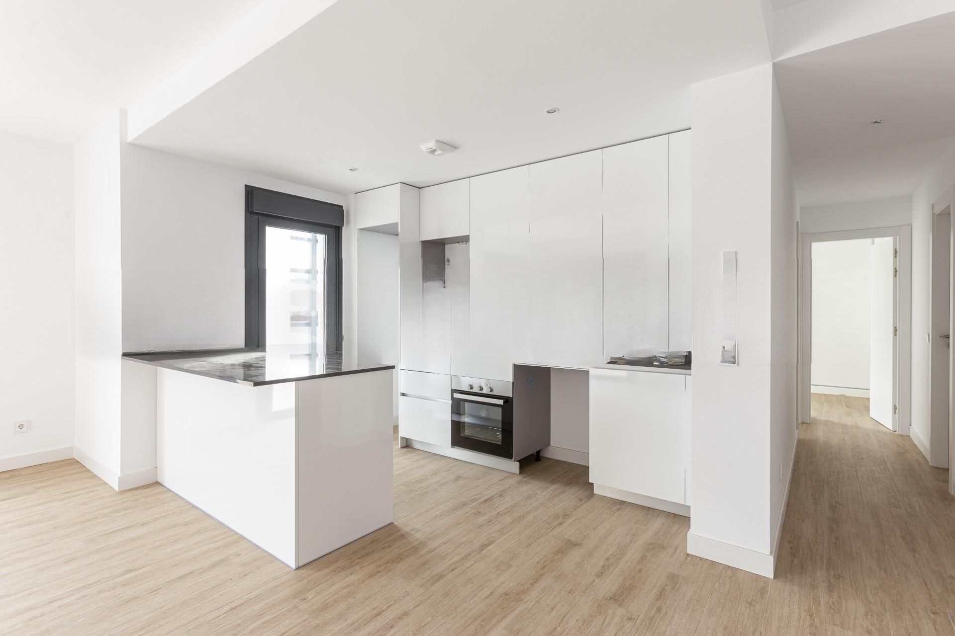 Kitchen of Flat to rent in Boadilla del Monte  with Air Conditioner, Private garden and Terrace