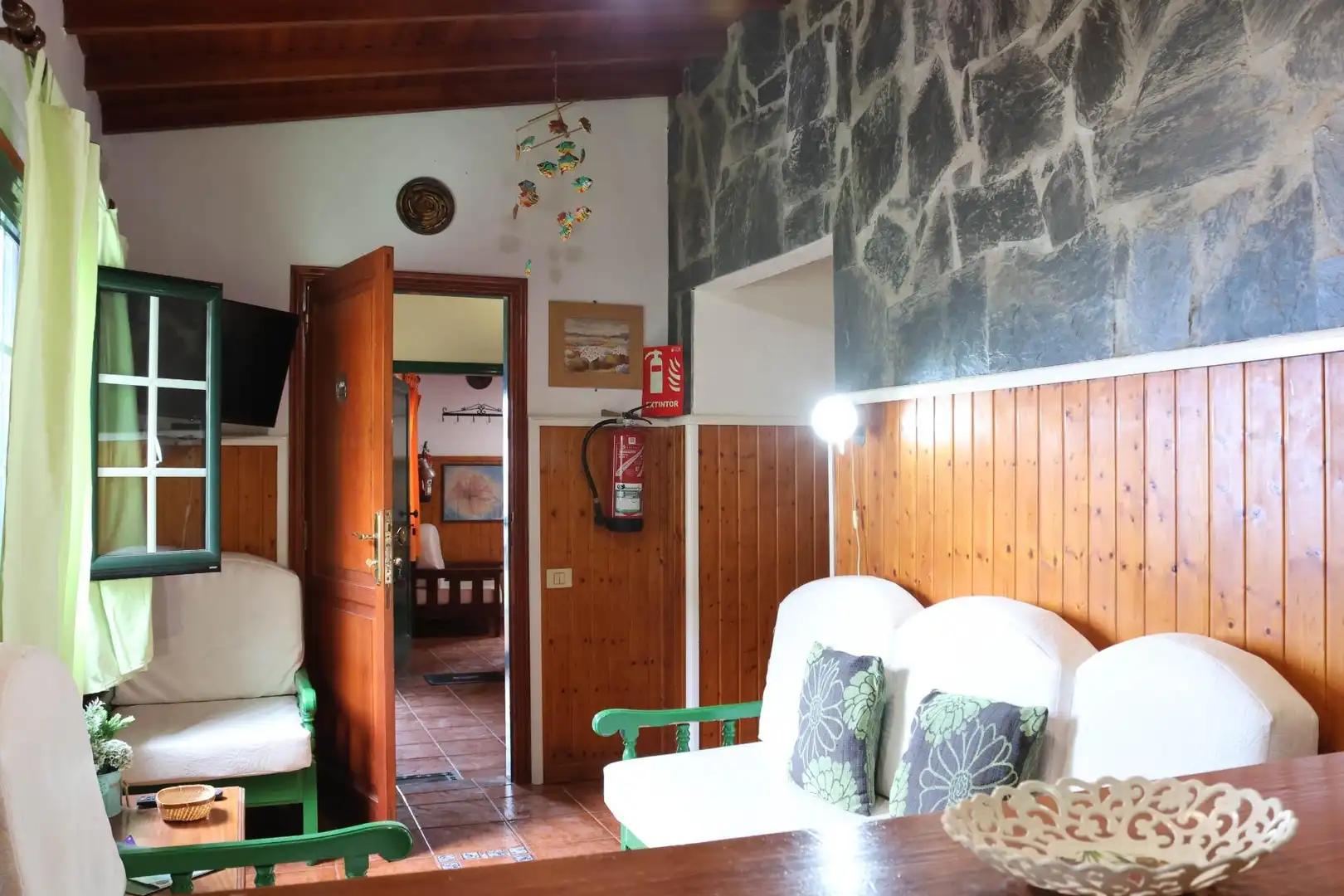 Finca rústica en venta en Hermigua con Jardín privado, Terraza y Amueblado