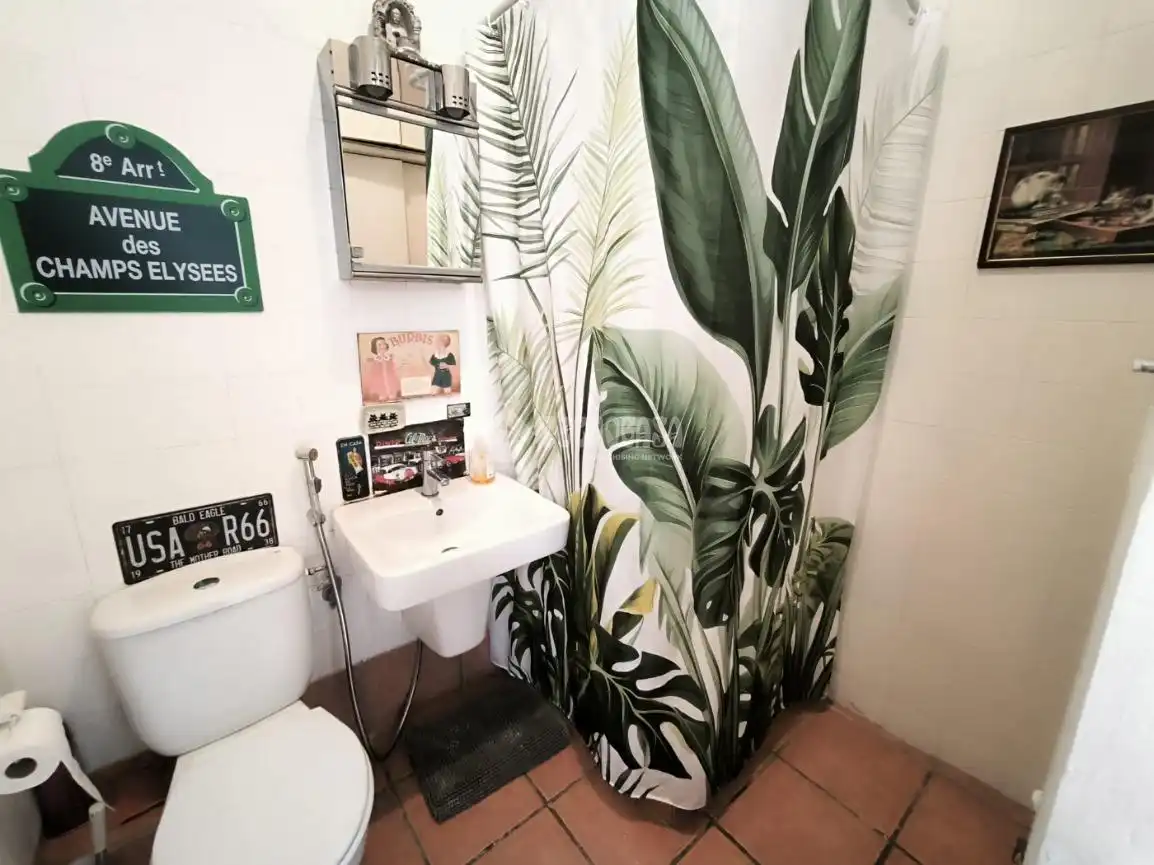 Bathroom of Flat for sale in Barcelona  with Air Conditioner