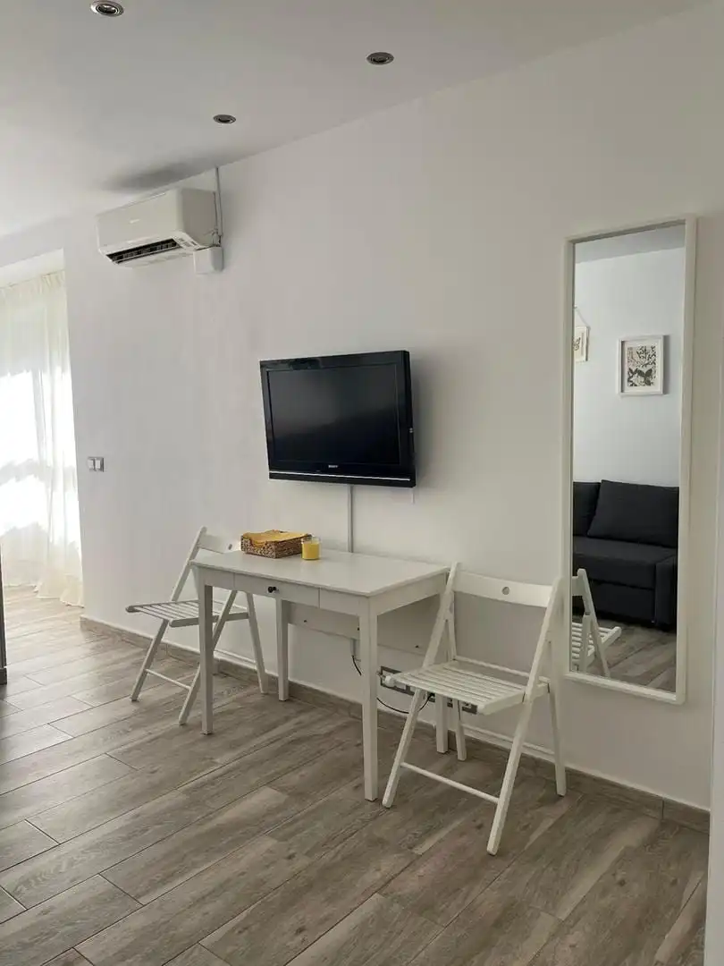 Living room of Study for rent in Torremolinos  with Air Conditioner, Heating and Furnished