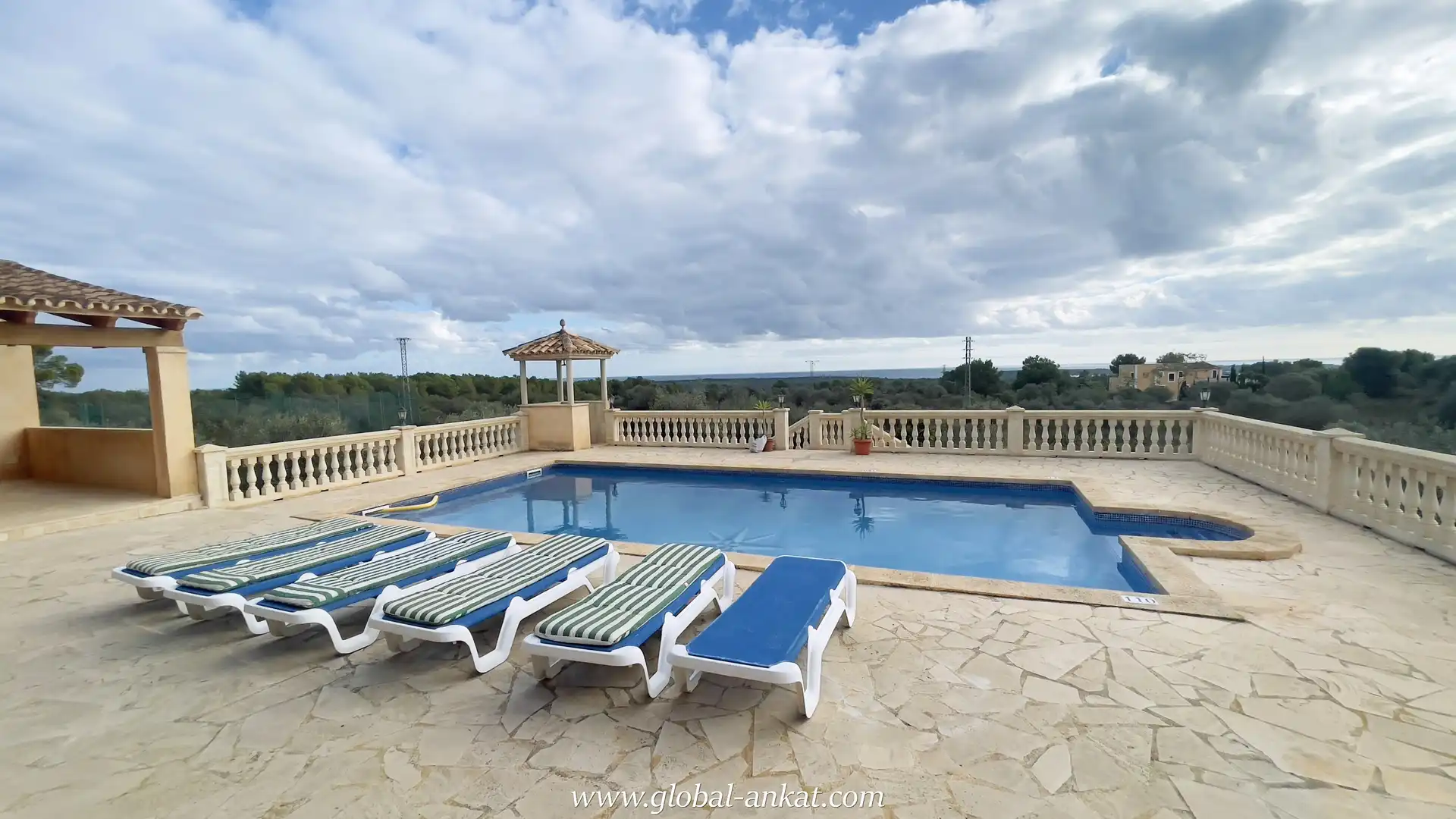 Casa rustica con terrazza in affitto a Portocolom, imagen 22