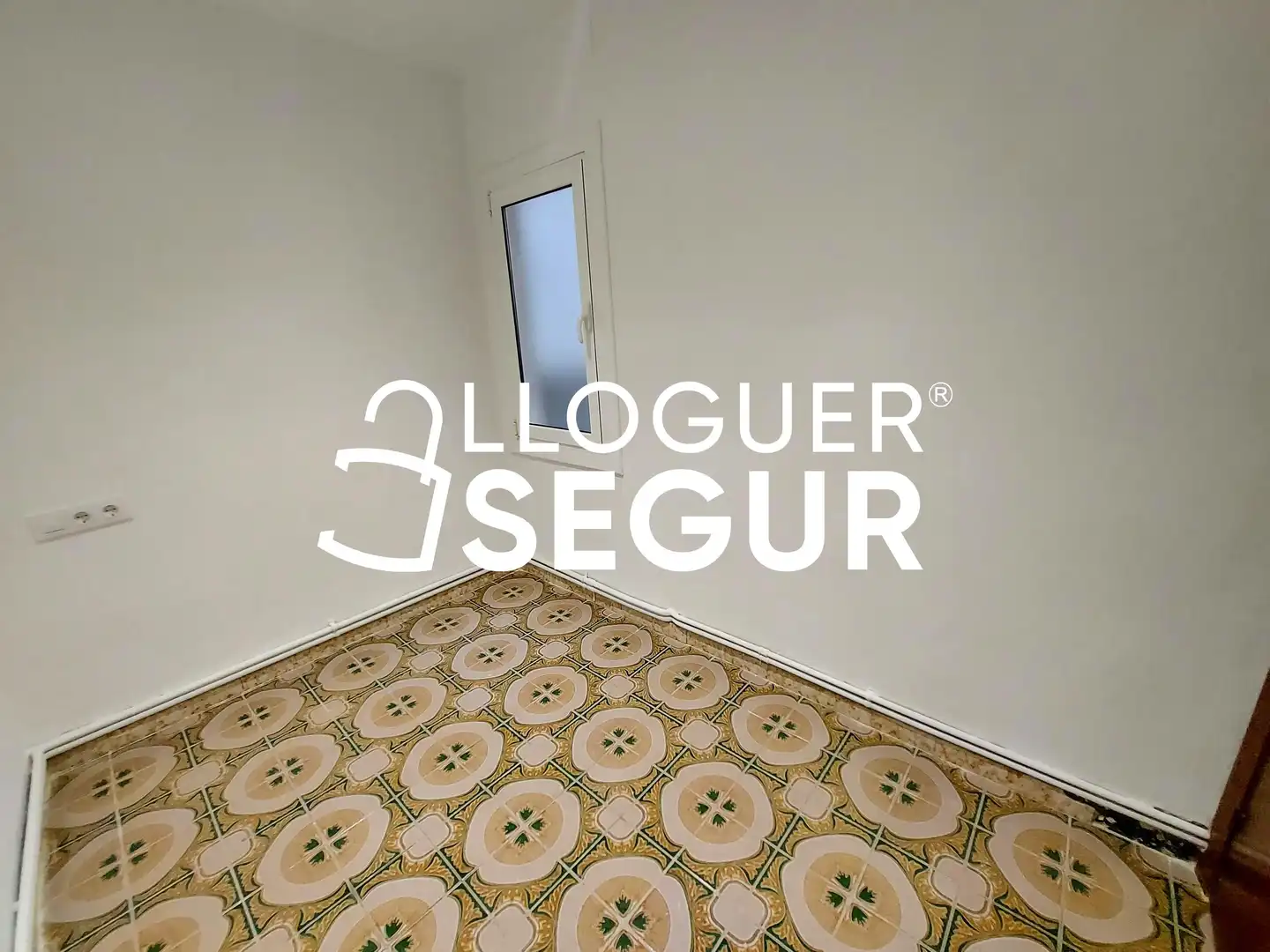 Flat for rent in Barcelona  with Heating and Terrace