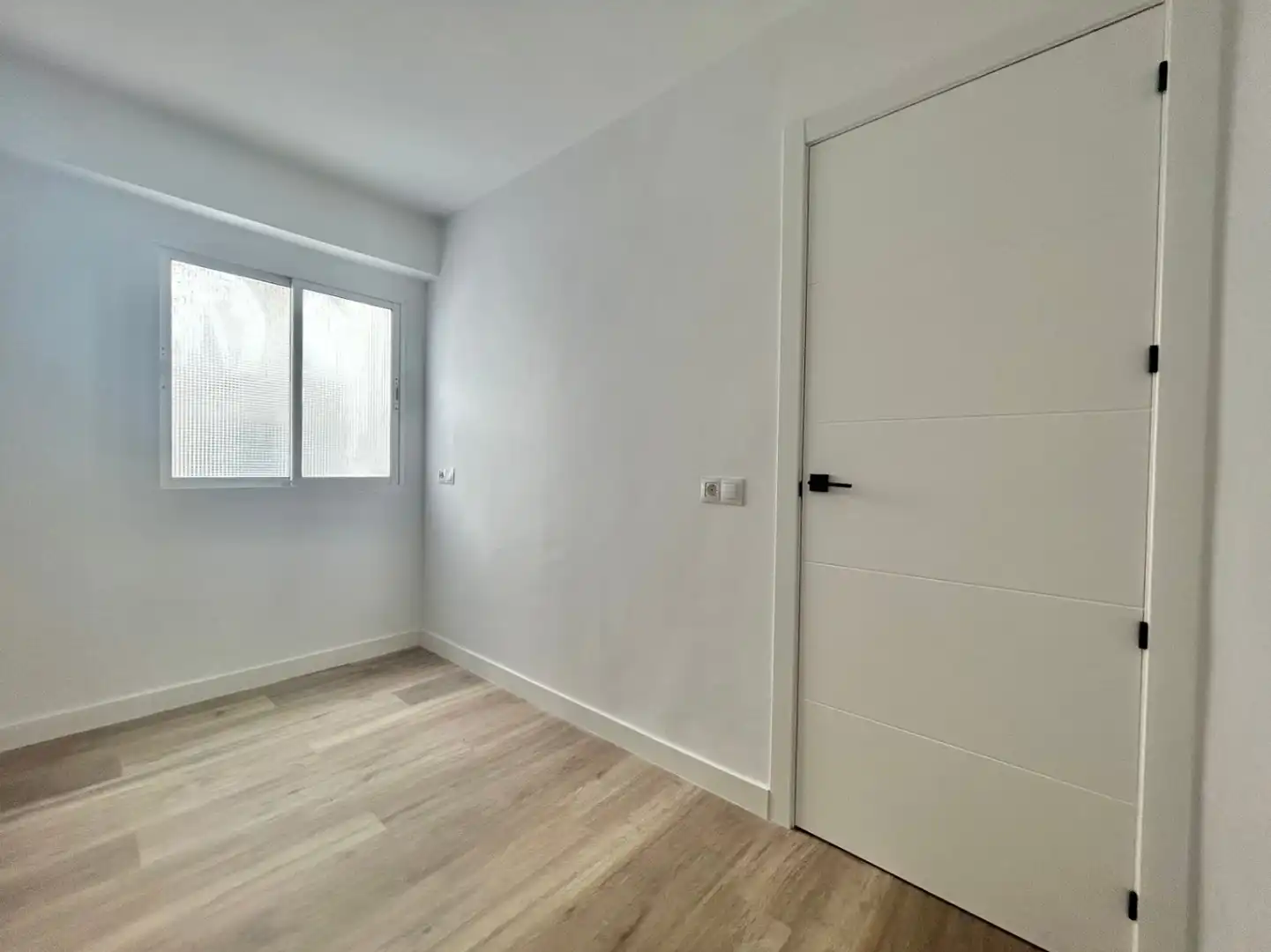 Bedroom of Apartments for sale in Málaga  with Air Conditioner and Internet