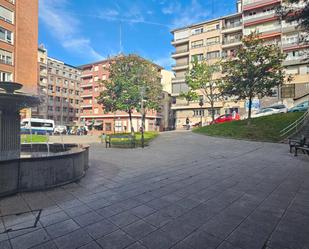 Vista exterior de Pis en venda en Bilbao 