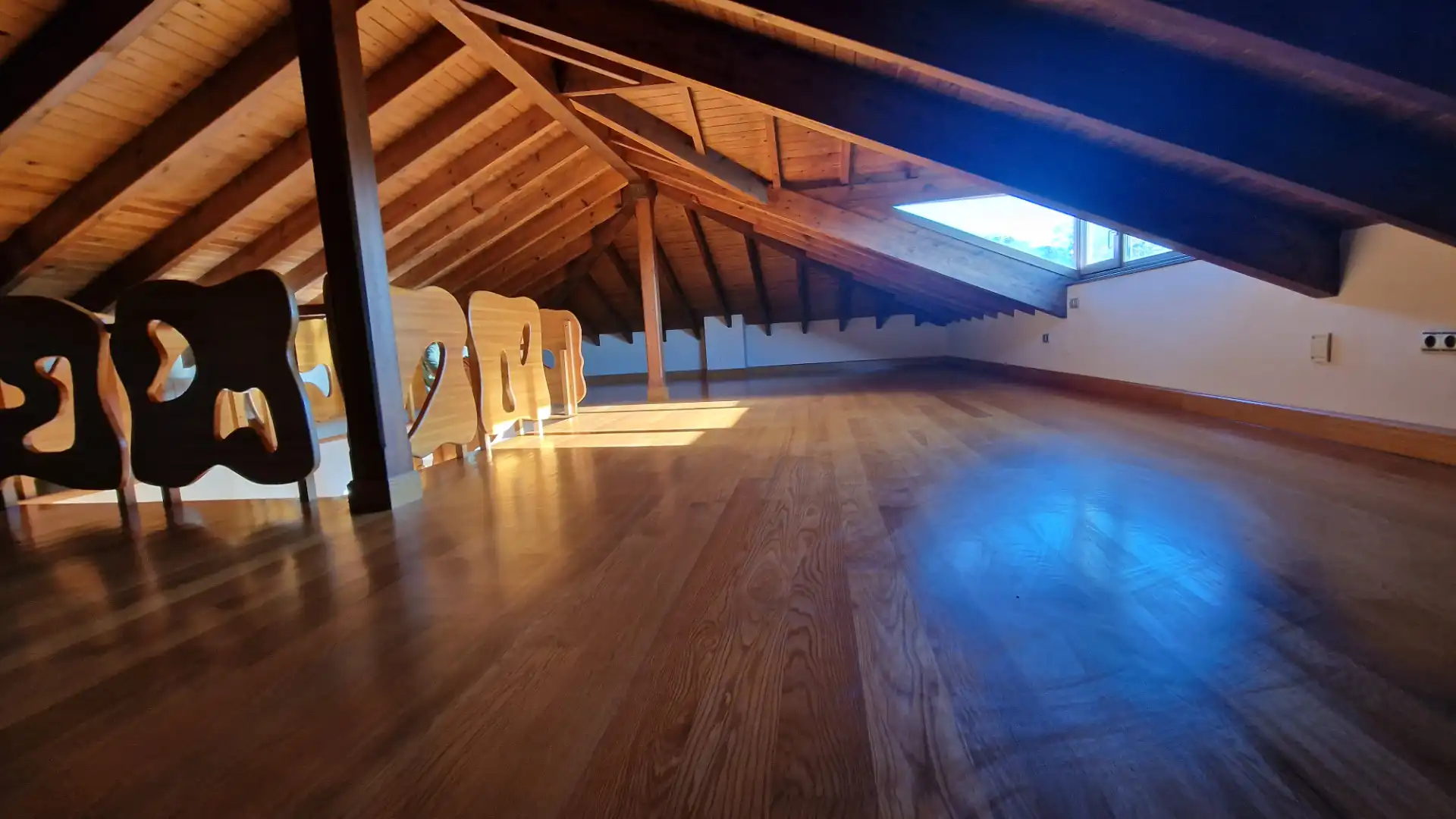 Casa o xalet en venda en Gijón  amb Calefacció, Jardí privat i Parquet