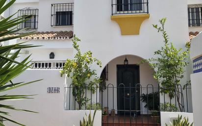 Exterior view of Single-family semi-detached for sale in Casares  with Terrace, Storage room and Swimming Pool